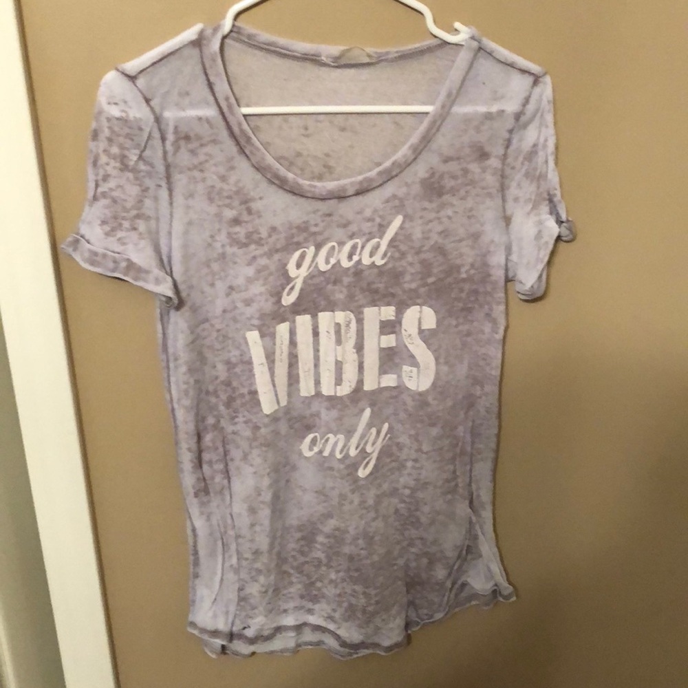 PeachLove distressed tee